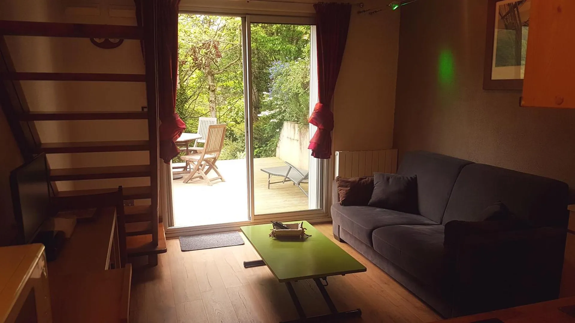 بيت للعطل Le Chalet De Luz Avec Terrasse & Vue Sur La Vallee لوز سانت سوفير